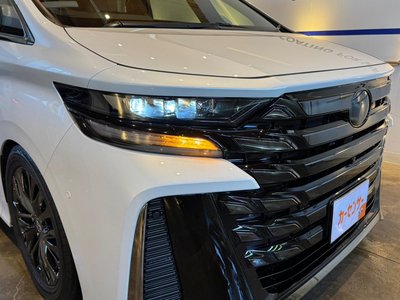 صورة 37 لـ 2023 Toyota VELLFIRE
