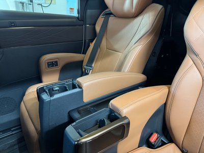 صورة 99 لـ 2023 Toyota VELLFIRE