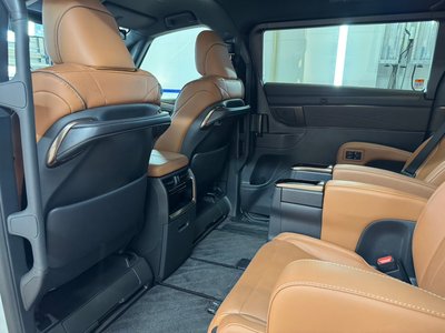 صورة 112 لـ 2023 Toyota VELLFIRE