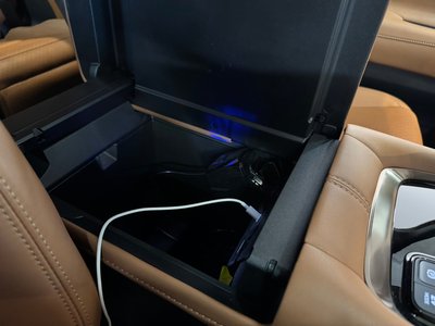 صورة 104 لـ 2023 Toyota VELLFIRE