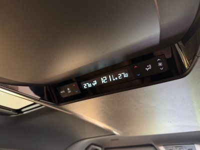 صورة 141 لـ 2023 Toyota VELLFIRE