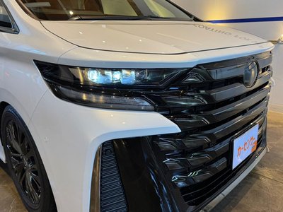 صورة 40 لـ 2023 Toyota VELLFIRE