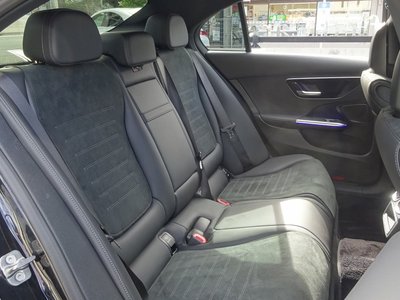 2026 Mercedes-BENZ C-CLASS photo 9