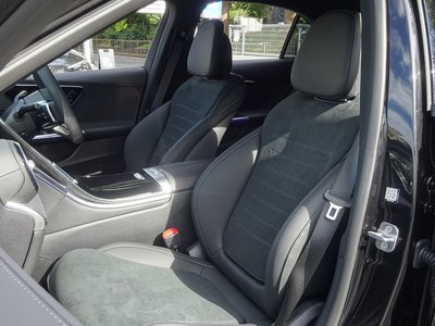 2026 Mercedes-BENZ C-CLASS photo 10