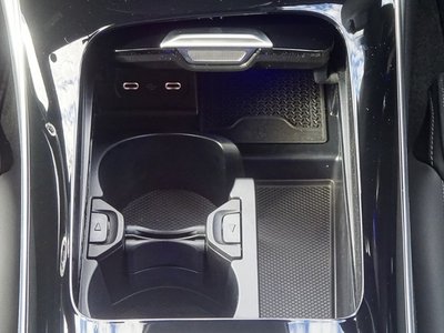 2026 Mercedes-BENZ C-CLASS thumbnail 23
