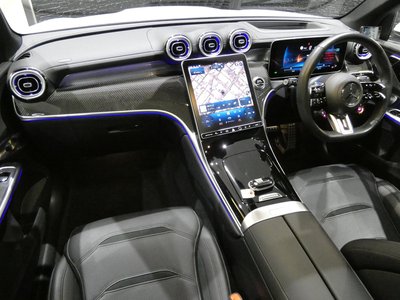 صورة 8 لـ 2024 Mercedes-BENZ GLC AMG
