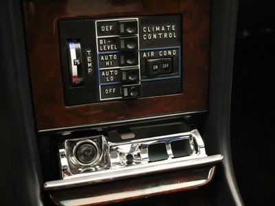 صورة 12 لـ 1981 Mercedes-BENZ SL