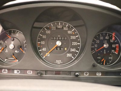 صورة 8 لـ 1981 Mercedes-BENZ SL