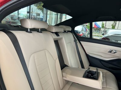 2026 BMW 3 SERIES thumbnail 18