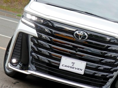 2023 Toyota VELLFIRE photo 5