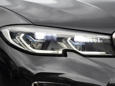 صورة 5 لـ 2019 BMW 3 SERIES