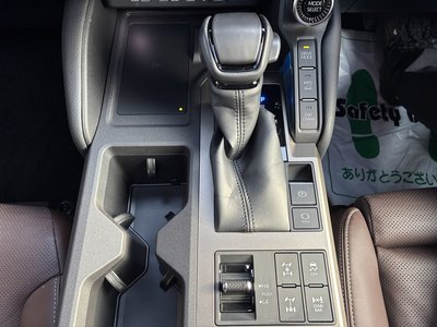 2024 Toyota LAND CRUISER 250 thumbnail 24