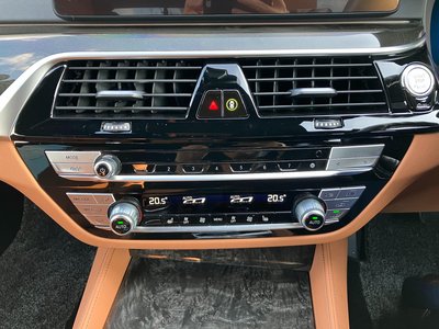 2022 BMW 5 SERIES TOURING 照片 35
