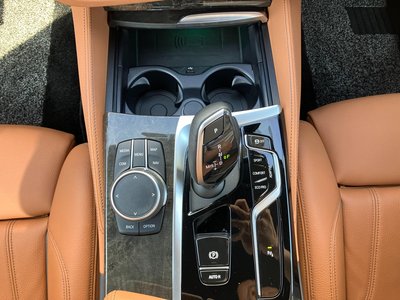 2022 BMW 5 SERIES TOURING 照片 43