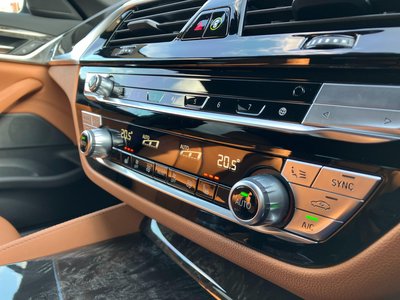 2022 BMW 5 SERIES TOURING 照片 36