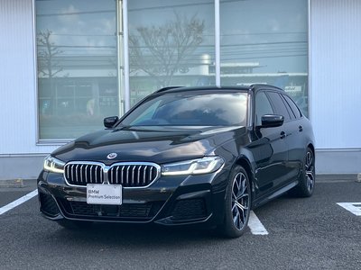 2022 BMW 5 SERIES TOURING 照片 2