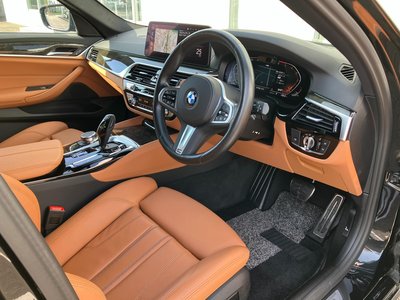 2022 BMW 5 SERIES TOURING 照片 61