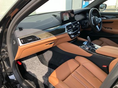 2022 BMW 5 SERIES TOURING 照片 71
