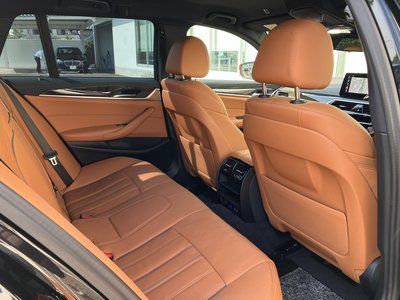 2022 BMW 5 SERIES TOURING 照片 62