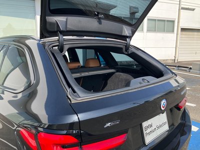 2022 BMW 5 SERIES TOURING 照片 86