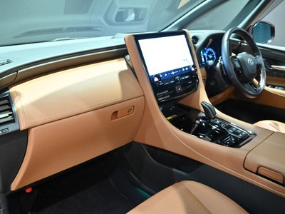 2024 Toyota VELLFIRE — фото 11