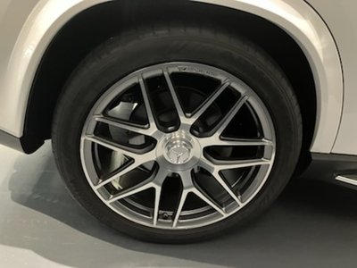 2025 Mercedes-BENZ GLE AMG photo 14