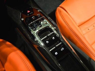 2025 Ferrari 296 GTS — миниатюра 18