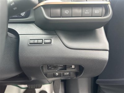 2025 Toyota CROWN SPORT photo 6