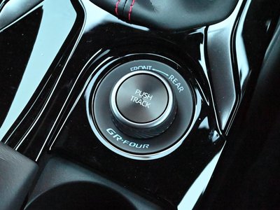 صورة 72 لـ 2023 Toyota GR COROLLA
