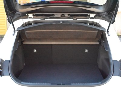 صورة 31 لـ 2023 Toyota GR COROLLA