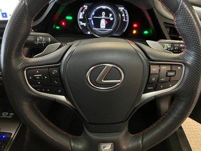 2023 Lexus ES thumbnail 17