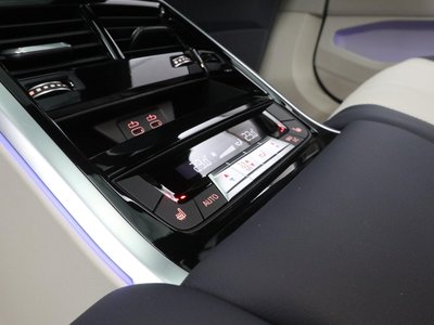 صورة 53 لـ 2022 BMW Alpina B8 GRAN COUPE