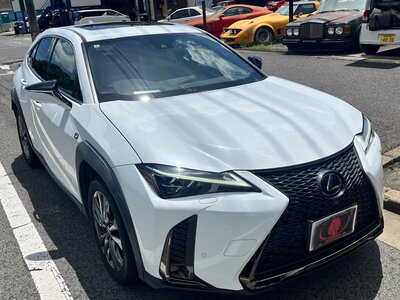 صورة 5 لـ 2019 Lexus UX