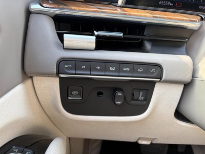 صورة مصغرة 16 لـ 2022 Cadillac ESCALADE