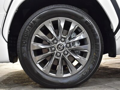2024 Toyota LAND CRUISER 300 缩略图 30