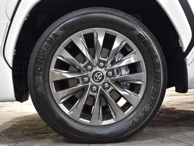 2024 Toyota LAND CRUISER 300 缩略图 31