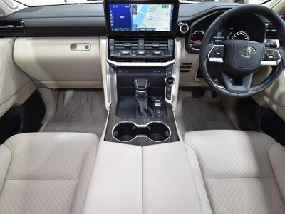 2024 Toyota LAND CRUISER 300 缩略图 17