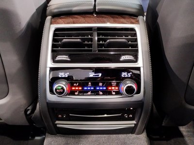 2020 BMW 7 SERIES thumbnail 38