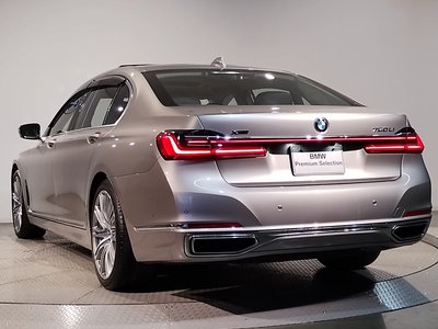2020 BMW 7 SERIES photo 7