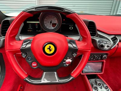 صورة 46 لـ 2013 Ferrari 458 SPIDER