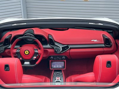صورة 45 لـ 2013 Ferrari 458 SPIDER