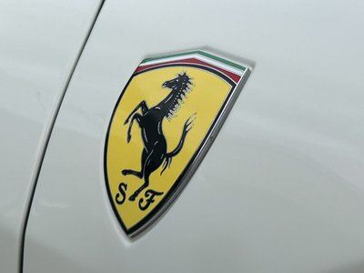 صورة 18 لـ 2013 Ferrari 458 SPIDER