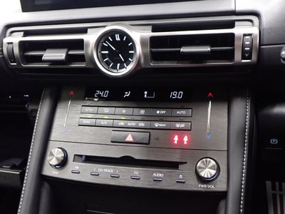 2023 Lexus RC — фото 27
