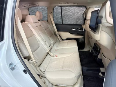 2023 Toyota LAND CRUISER 300 — фото 14