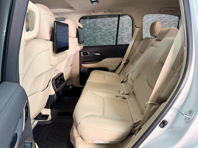 2023 Toyota LAND CRUISER 300 — фото 15