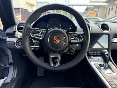 2024 Porsche 718 thumbnail 32