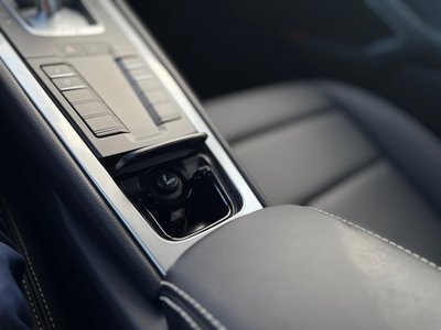 2024 Porsche 718 thumbnail 25