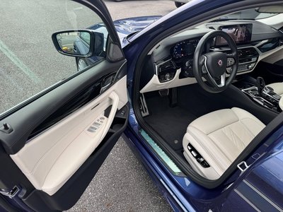صورة 14 لـ 2021 BMW Alpina B5 TOURING