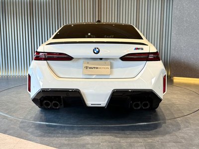 2025 BMW M5 缩略图 9