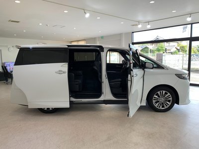 2024 Toyota ALPHARD 照片 32